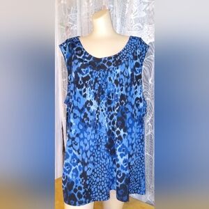 NWOT Womens 2X Sleeveless Blouse